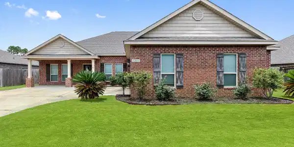 6404 Chickory Way