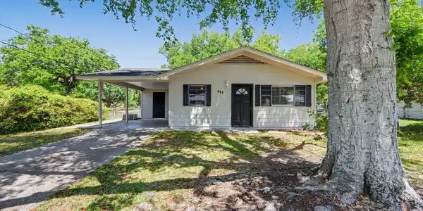 442 Woody Circle