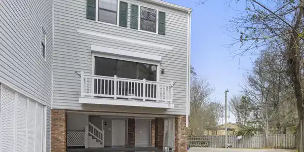 255 E Scenic Drive