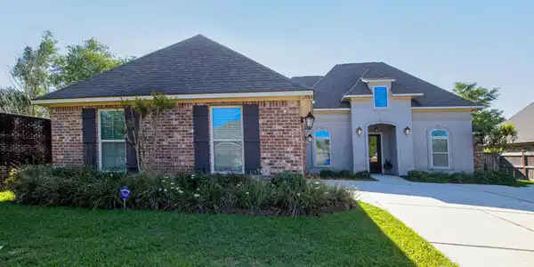 905 Burdonne Drive