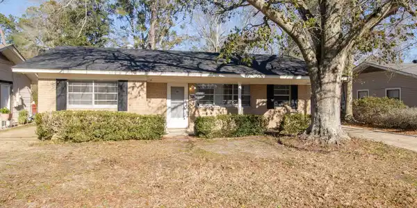 316 Lawler Avenue