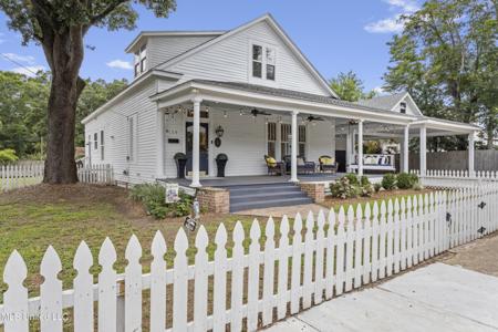 159 Seal Avenue