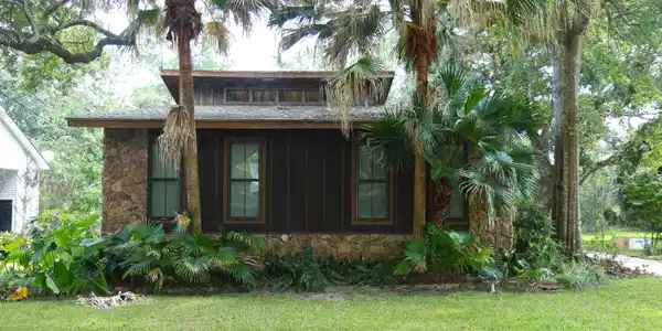 1908 Parsley Avenue