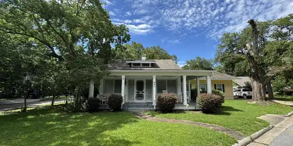 903 Columbus Drive