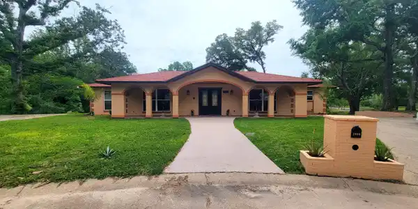 2000 Janel Circle