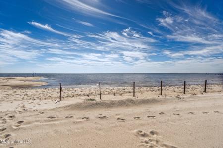 S Beach Boulevard