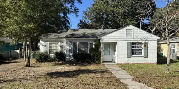 288 Dewey Circle
