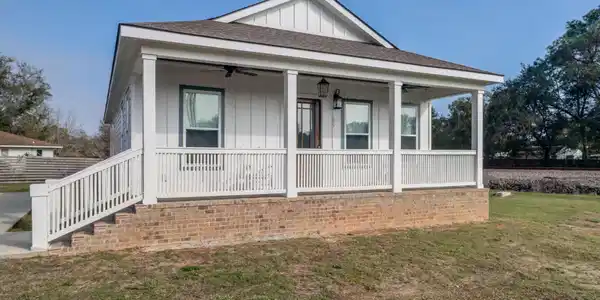 306 Cowan Road