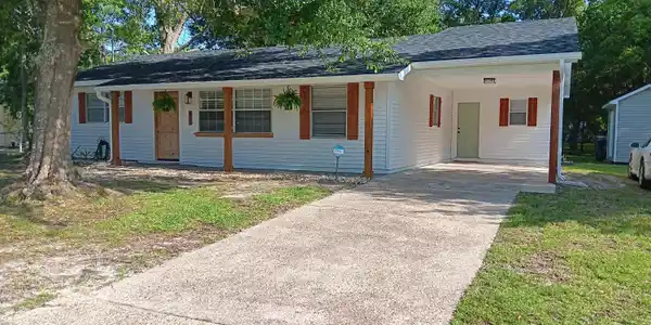 437 Woody Circle
