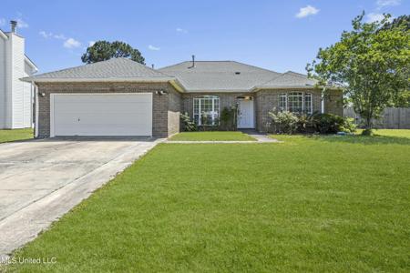 2235 Club Moss Circle