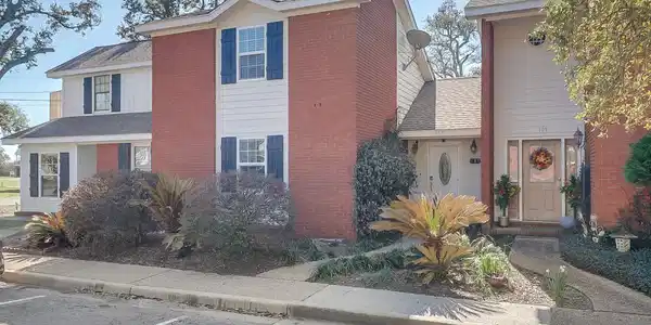 107 Sunridge Park