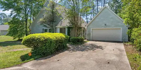 125 Country Club Drive