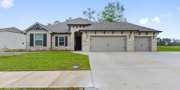 85015 Diamondhead Lakes Boulevard