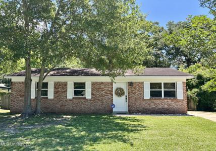 220 Barbara Circle
