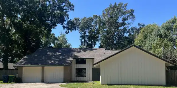 6605 Shore Drive