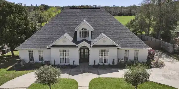 2025 Bent Oaks Boulevard