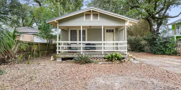 108 E Railroad Street
