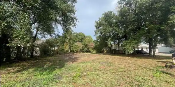 1822 E Pass Road