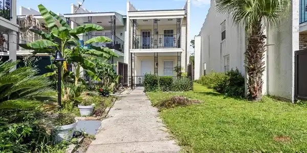 2501 Gulf Avenue