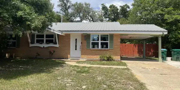 2607 Demaret Drive