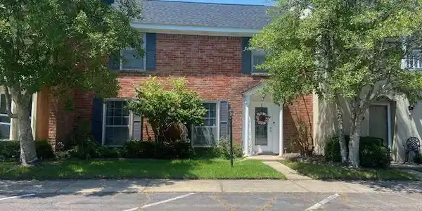 10 Independence Drive