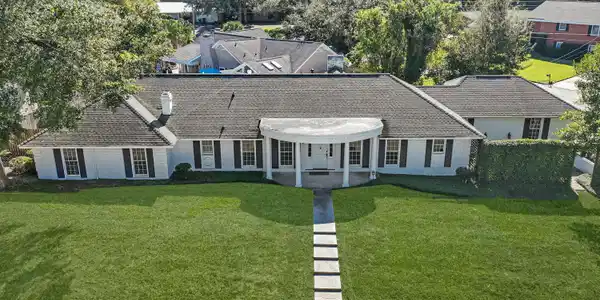 2613 Evergreen Lane