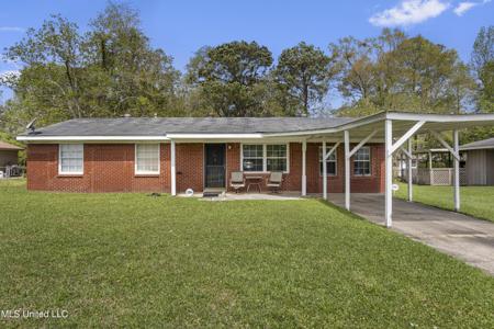 15401 Orleans Drive