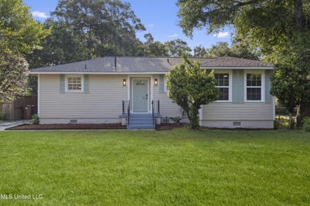 160 Balmoral Avenue