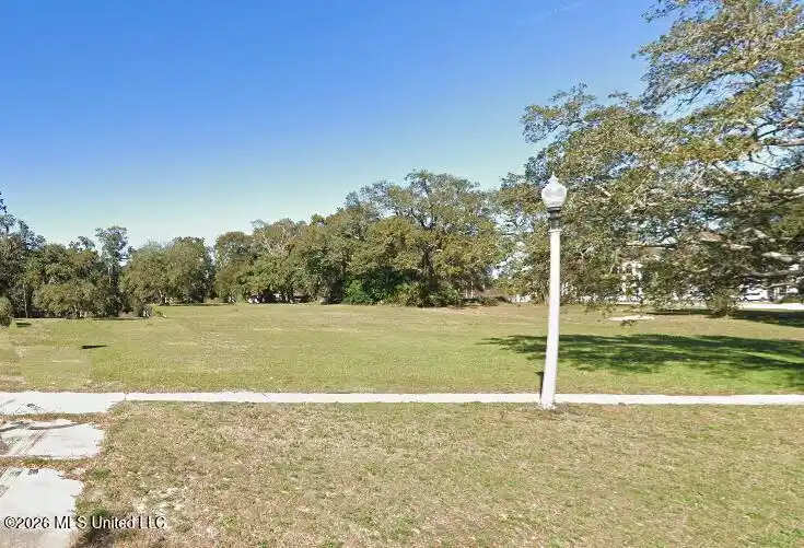 Image 1: 1252 BEACH BLVD PIX mls primary