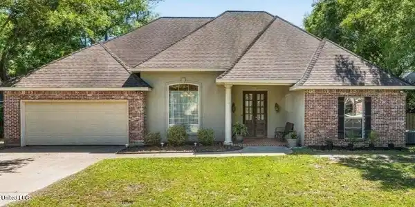 63722 Diamondhead North Drive