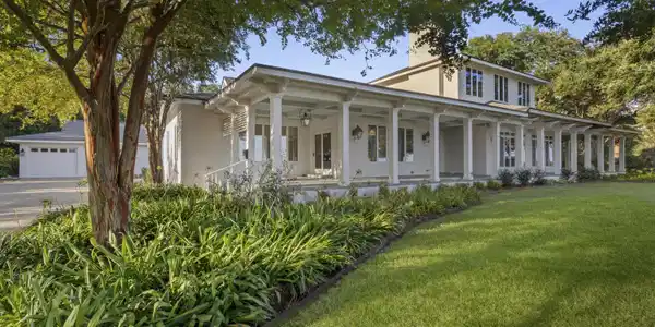 3007 Beach Boulevard