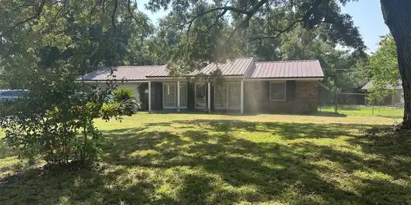 2001 Bradford Drive