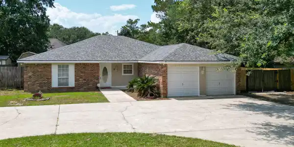 7922 Ewa Court