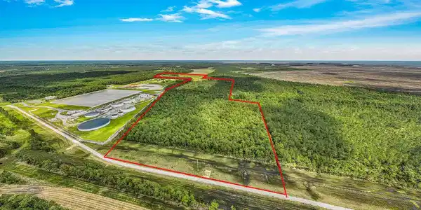 Image 2: Parcel162.83-2