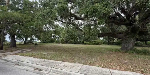 342 Strangi Avenue