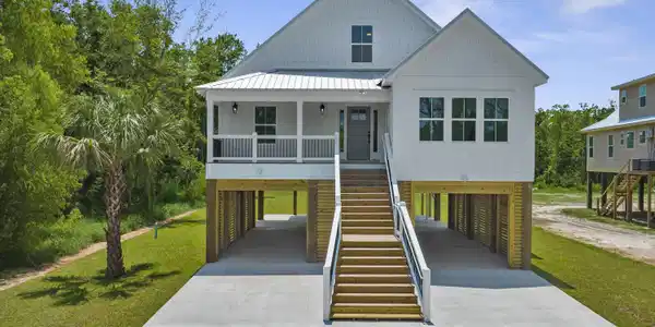 221 Hiern Avenue