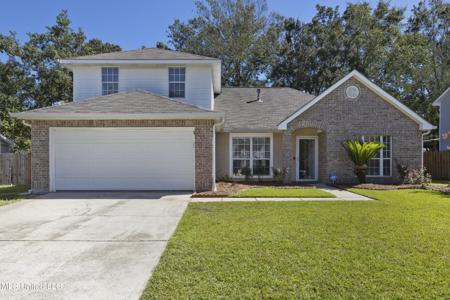 958 Wildwood Lane