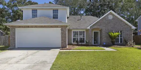 958 Wildwood Lane