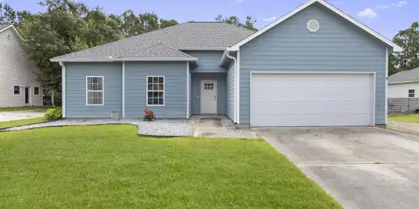 502 Taylor Trail