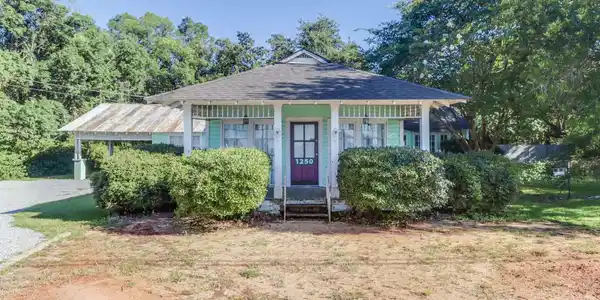 1250 Old Spanish Trail Trail
