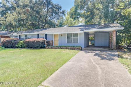 2305 Arbor Drive