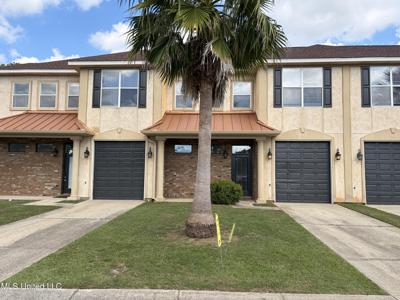 213 Capri Place