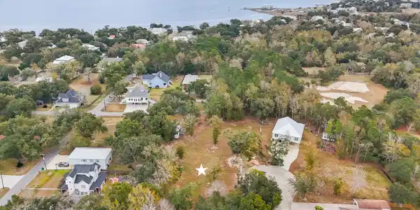 Image 2: Oaks 3 4