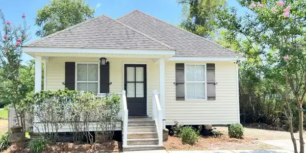 205 Jeff Davis Avenue