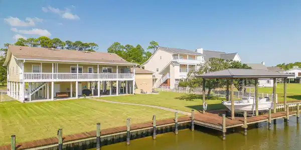 206 Hackberry Drive