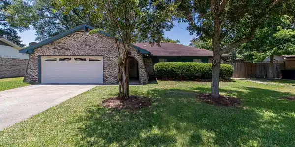 226 Saratoga Drive