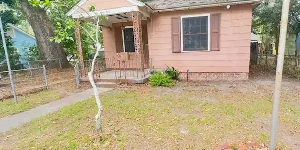 189 Iberville Drive