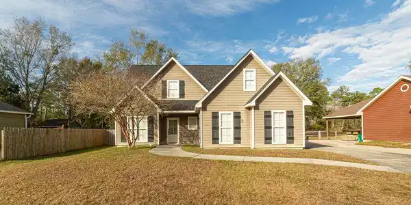 405 Hunter Hollow