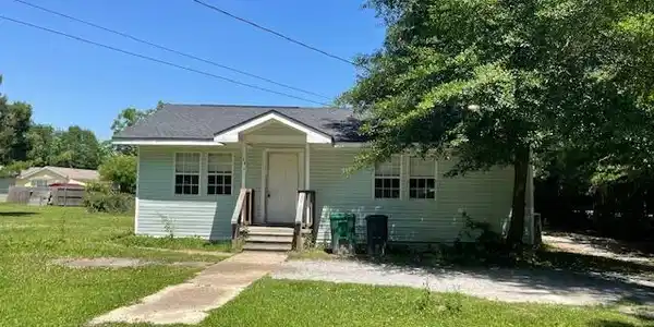 708 Wood Street