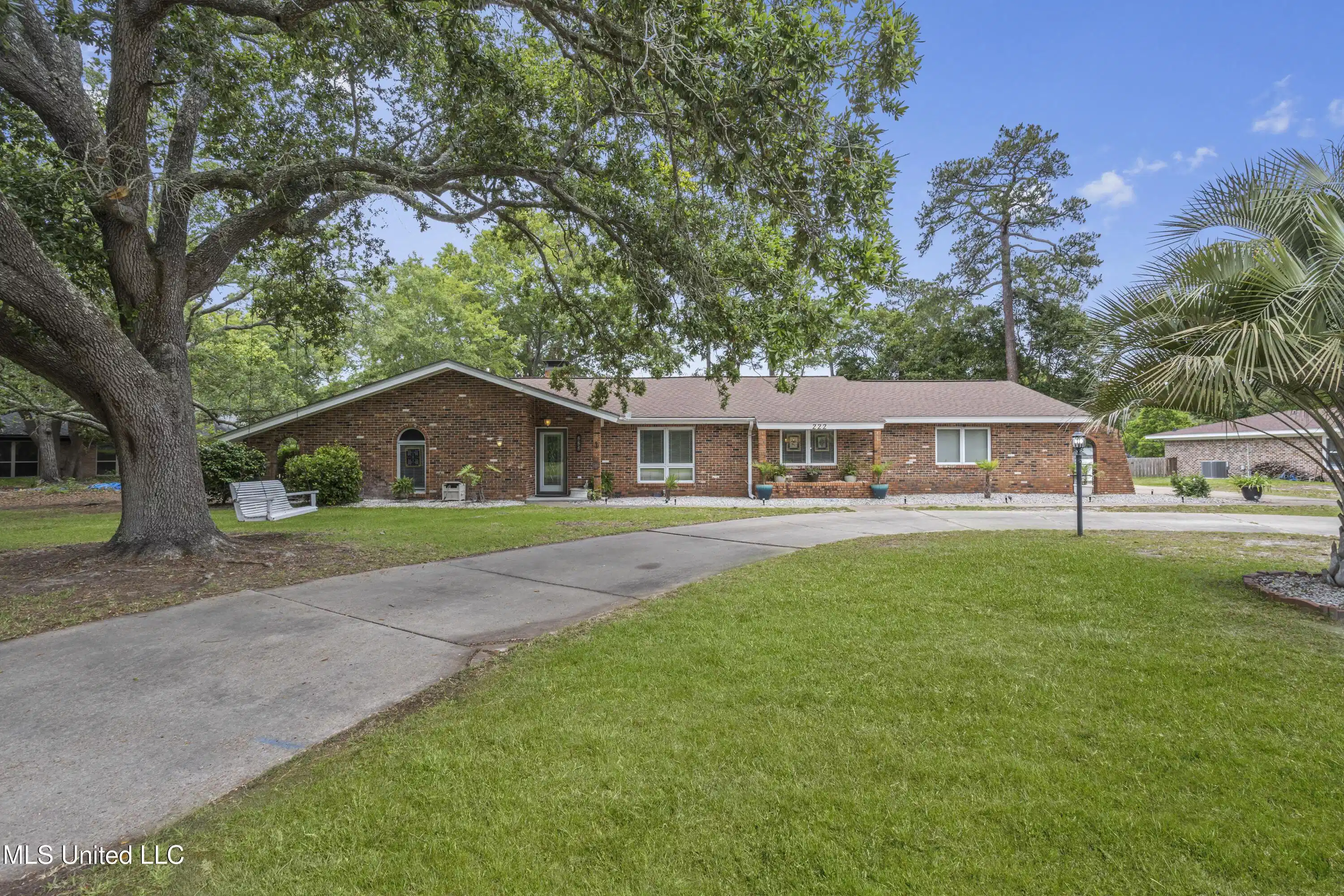 Image 1: Front of house